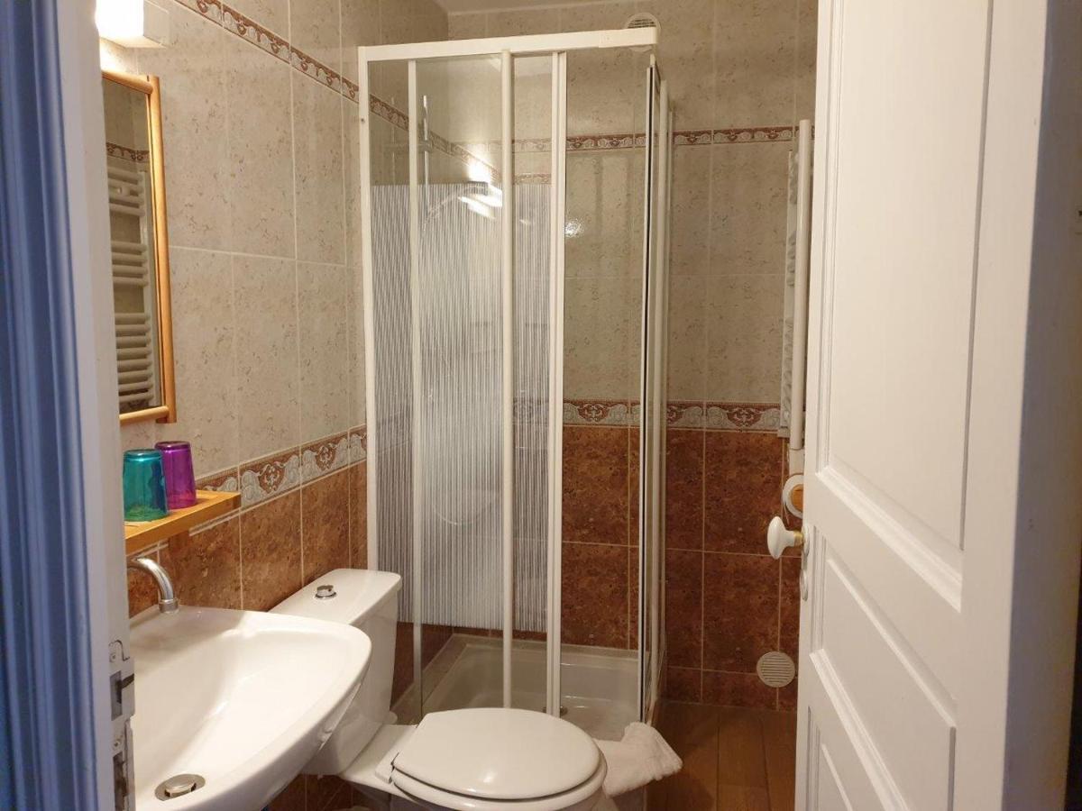 Chambres D'Hotes Et Gites- L'Abri Sous Roche Tautavel Екстер'єр фото