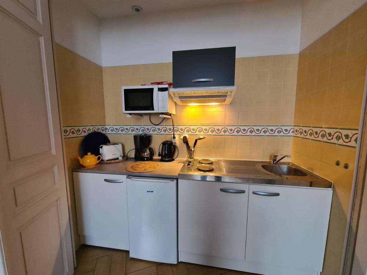 Chambres D'Hotes Et Gites- L'Abri Sous Roche Tautavel Екстер'єр фото
